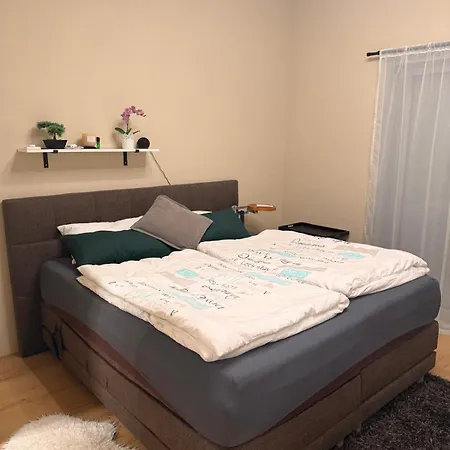 Privatroom For Rent * Bad Fischau